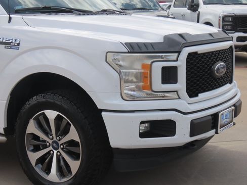 Used 2019 Ford F150 XL w/ Equipment Group 101A Mid AWD/4WD image 6