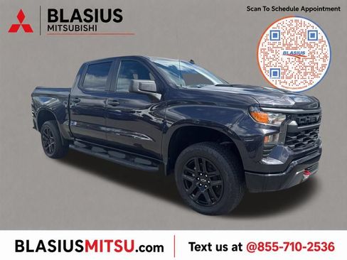 Used 2024 Chevrolet Silverado 1500 Custom Trail Boss w/ LPO, Dark Essentials Package AWD/4WD image 1