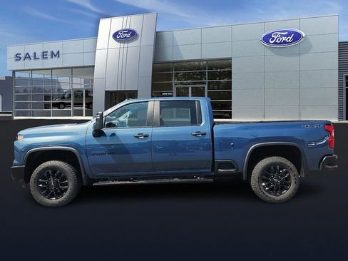 Used 2025 Chevrolet Silverado 2500 Custom w/ Custom Convenience Package AWD/4WD image 5