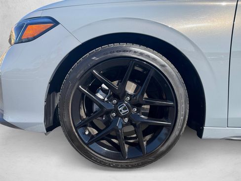 Used 2025 Honda Civic Sport image 9