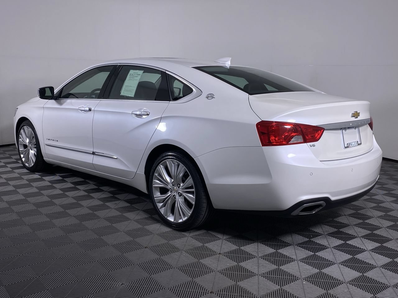 Certified 2016 Chevrolet Impala LTZ w/ Enhanced Convenience Package FWD image 20