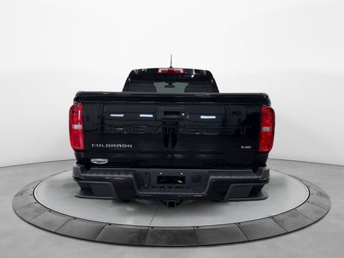 Used 2022 Chevrolet Colorado W/T w/ Custom Special Edition AWD/4WD image 6