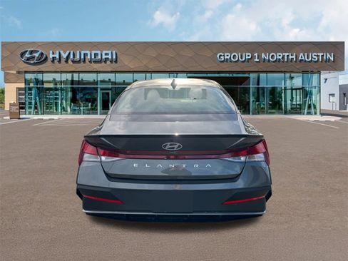 New 2025 Hyundai Elantra Sport image 6