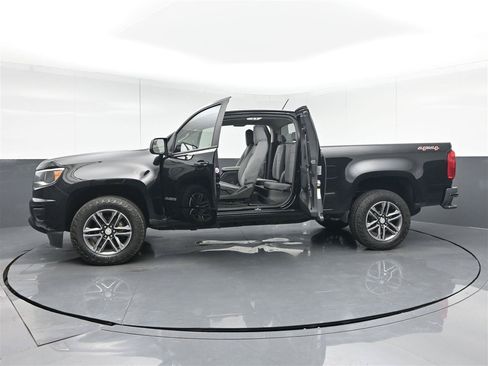 Used 2019 Chevrolet Colorado W/T w/ Custom Special Edition AWD/4WD image 39