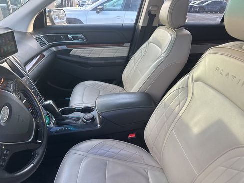 Used 2016 Ford Explorer Platinum image 4