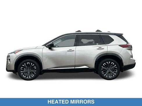 Used 2025 Nissan Rogue Platinum FWD image 9