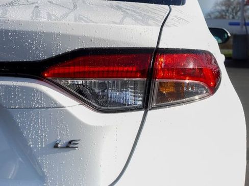 Certified 2023 Toyota Corolla LE image 9