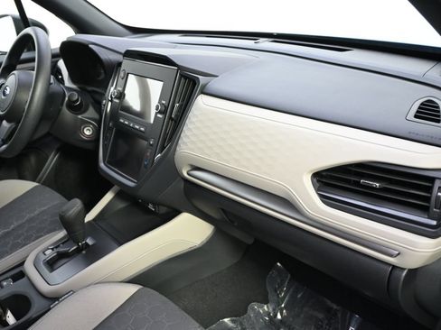 Used 2025 Subaru Forester AWD/4WD image 15