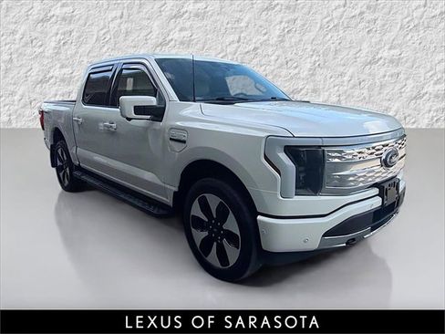 Used 2022 Ford F150 Lightning Platinum image 1