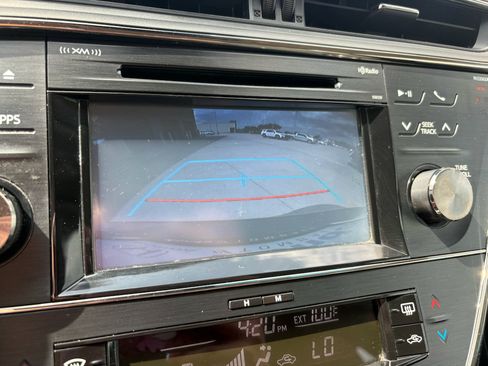 Used 2017 Toyota Avalon XLE FWD image 17