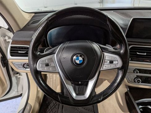 Used 2020 BMW 740i w/ Cold Weather Package image 19