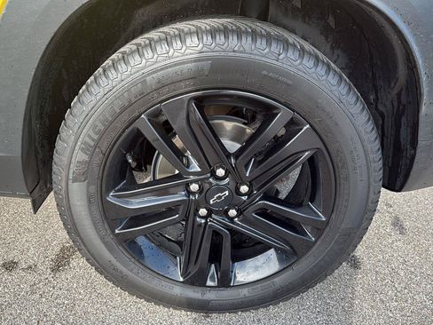 Used 2024 Chevrolet Trax ACTIV w/ Sunroof Package FWD image 16