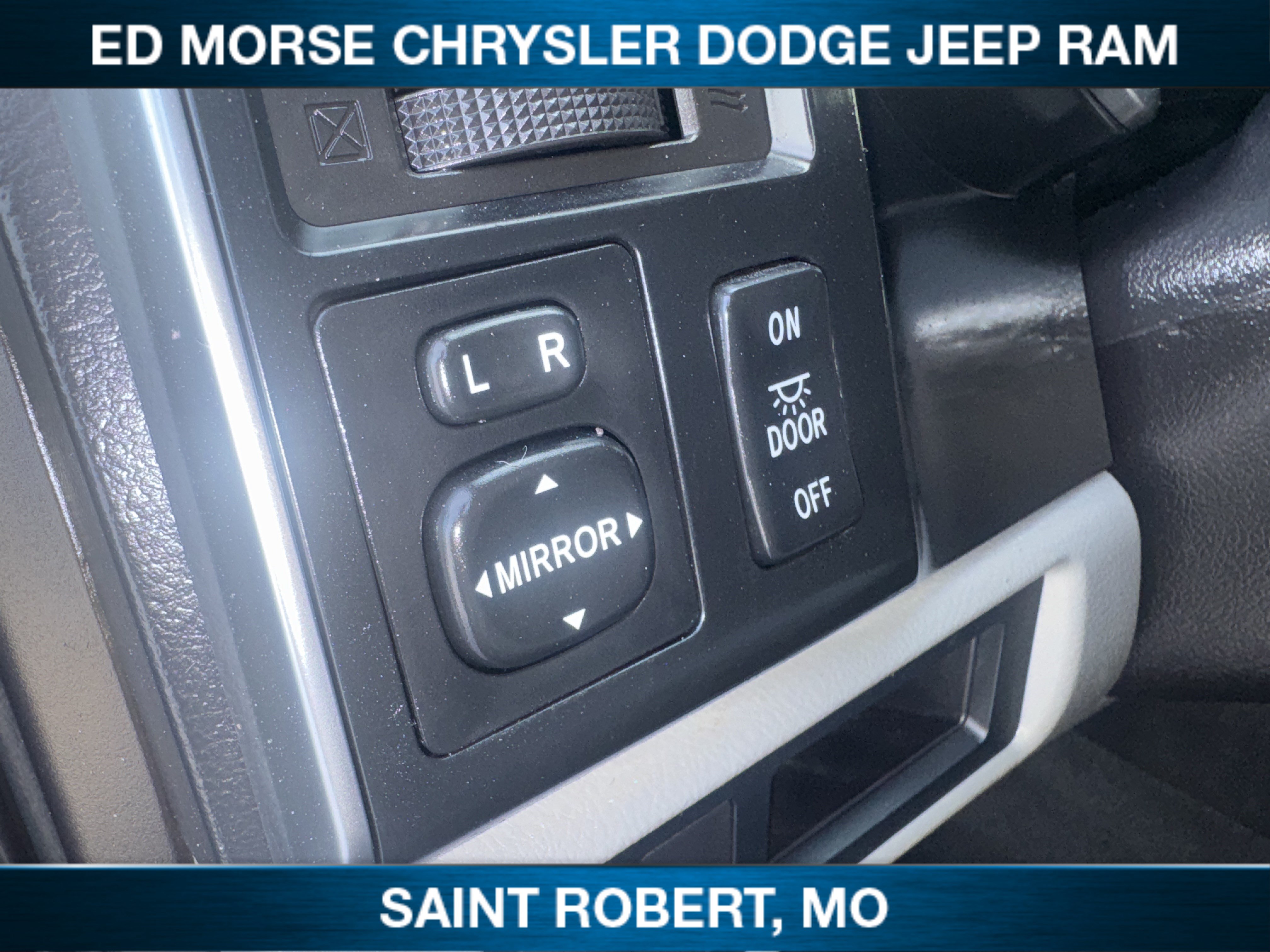 Used 2019 Toyota Sequoia SR5 AWD/4WD image 21
