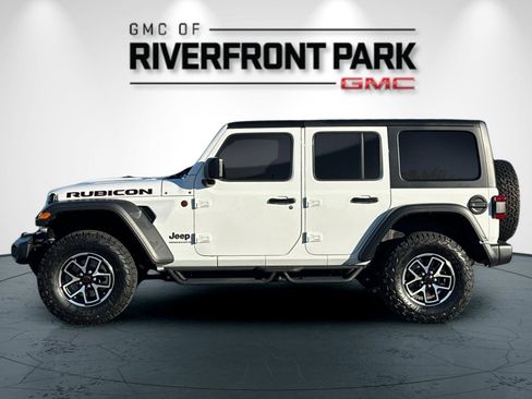 Used 2024 Jeep Wrangler Unlimited Rubicon w/ Convenience Group image 6