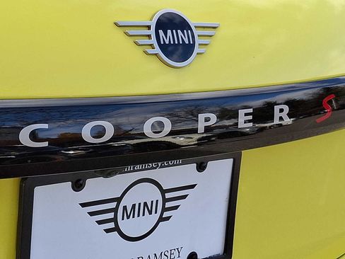 Certified 2025 MINI Cooper S image 29