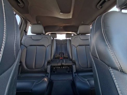 Used 2025 Jeep Grand Cherokee L Limited w/ Black Appearance Package AWD/4WD image 35
