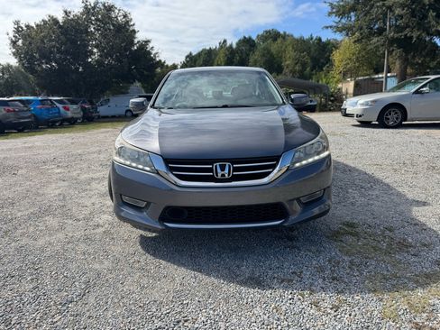 Used 2013 Honda Accord Touring image 2