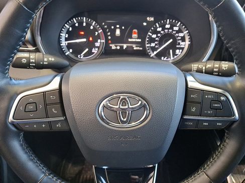 Used 2020 Toyota Highlander Limited image 22