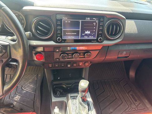 Used 2021 Toyota Tacoma TRD Sport w/ Technology Package RWD image 15