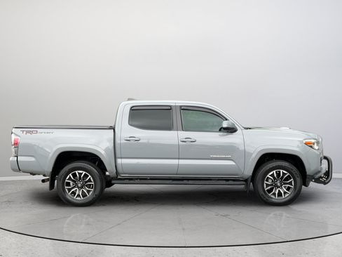 Used 2020 Toyota Tacoma TRD Sport RWD image 6