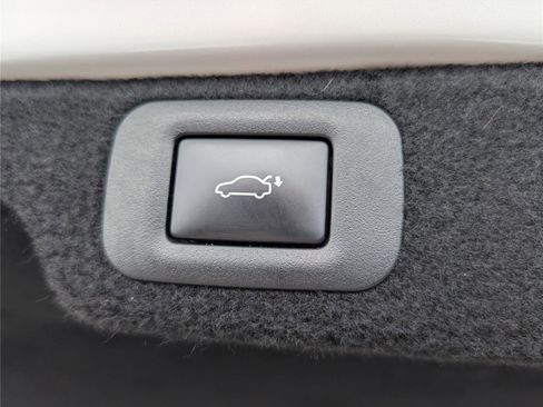 Certified 2022 Lexus LS 500 AWD w/ Luxury Package image 14