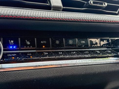 Used 2025 Chevrolet Equinox RS w/ Safety and Technology Package image 30