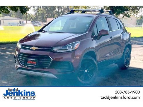 Used 2017 Chevrolet Trax LT image 1