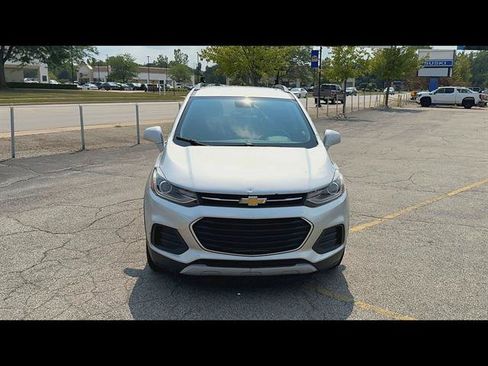 Used 2018 Chevrolet Trax LT w/ LT Convenience Package FWD image 31