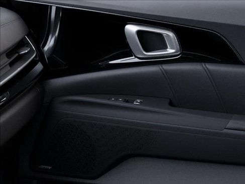 New 2025 Kia Carnival SX Prestige FWD image 25