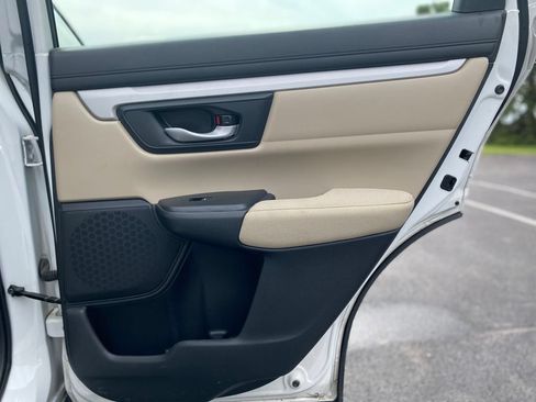 Used 2020 Honda CR-V LX image 13
