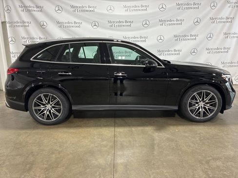 New 2026 Mercedes-Benz GLC 43 AMG 4MATIC image 4