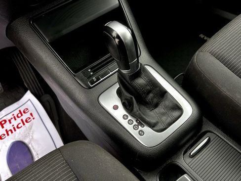 Used 2018 Volkswagen Tiguan Limited image 36