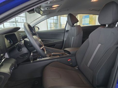 New 2026 Hyundai Elantra SE image 17