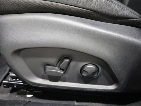 Used 2025 Jeep Compass Limited AWD/4WD image 10