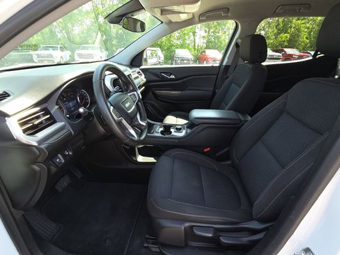Used 2023 GMC Acadia SLE FWD image 15