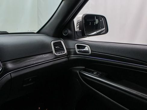 Used 2020 Jeep Grand Cherokee Limited w/ Luxury Group II AWD/4WD image 23