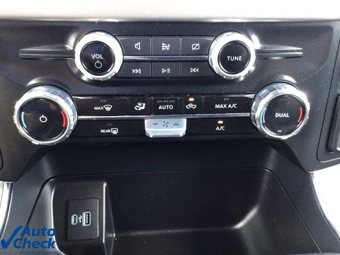 Used 2024 Ford F150 XLT w/ Mobile Office Package image 26