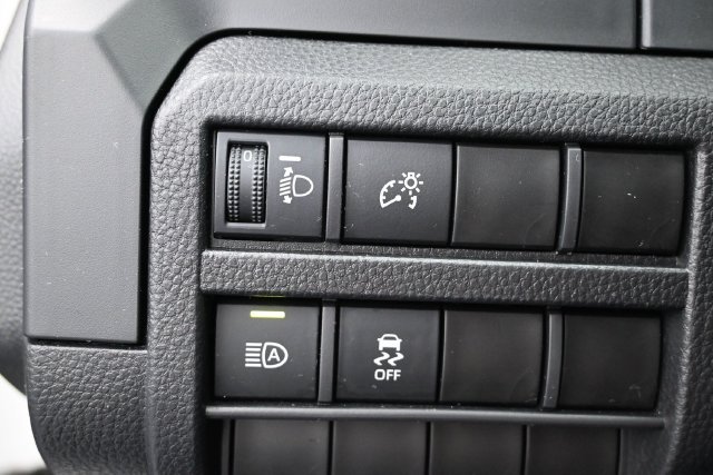 Used 2024 Toyota Tacoma SR AWD/4WD image 24