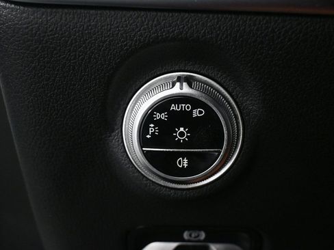 New 2026 Mercedes-Benz C 300 Sedan image 9