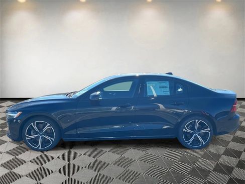 Used 2024 Volvo S60 B5 Plus w/ Climate Package image 6