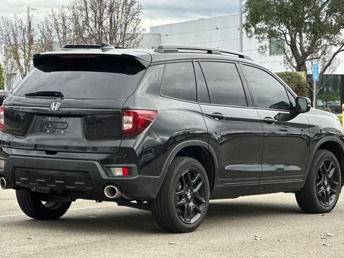 Used 2024 Honda Passport Black Edition image 4