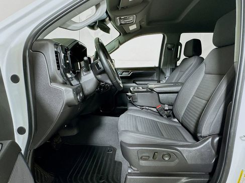 Used 2025 Chevrolet Silverado 1500 LT image 19