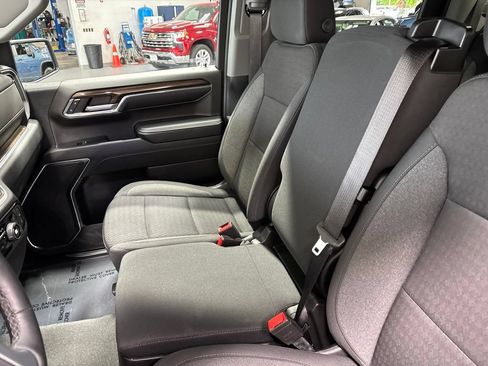 Used 2024 Chevrolet Silverado 1500 LT AWD/4WD image 26
