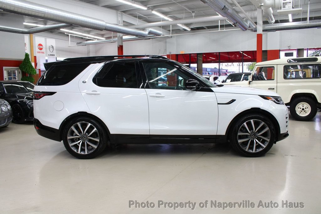 Used 2025 Land Rover Discovery Dynamic SE AWD/4WD image 7