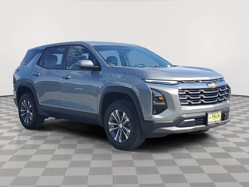 New 2026 Chevrolet Equinox LT w/ Convenience Package II FWD image 3