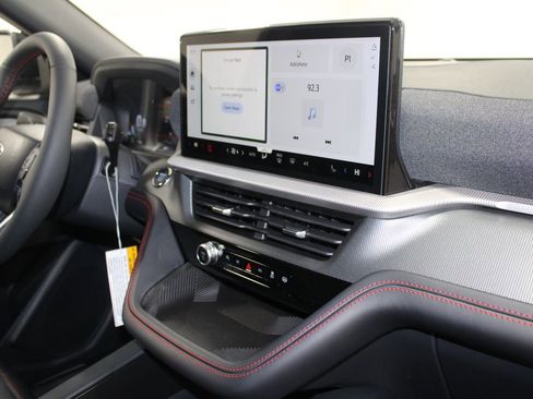 New 2026 Ford Explorer ST-Line w/ ST-Line Street Pack image 29