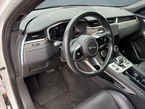 Used 2022 Jaguar F-PACE S AWD/4WD image 4