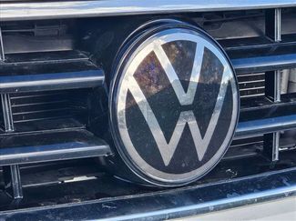 Used 2022 Volkswagen Tiguan SE R-Line video 4