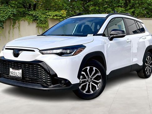 Certified 2025 Toyota Corolla Cross AWD Hybrid image 3