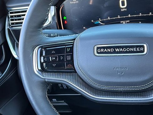 Used 2022 Jeep Grand Wagoneer Series II image 20